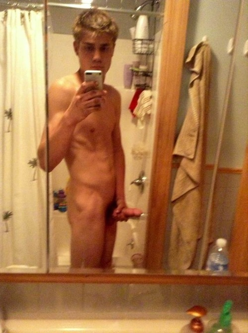 free naked cam shots of young guys